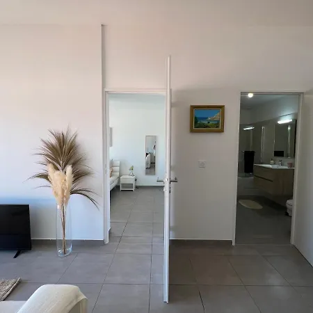 Bellucciu : T2 Avec Terrasse, Jardin Et Parking *